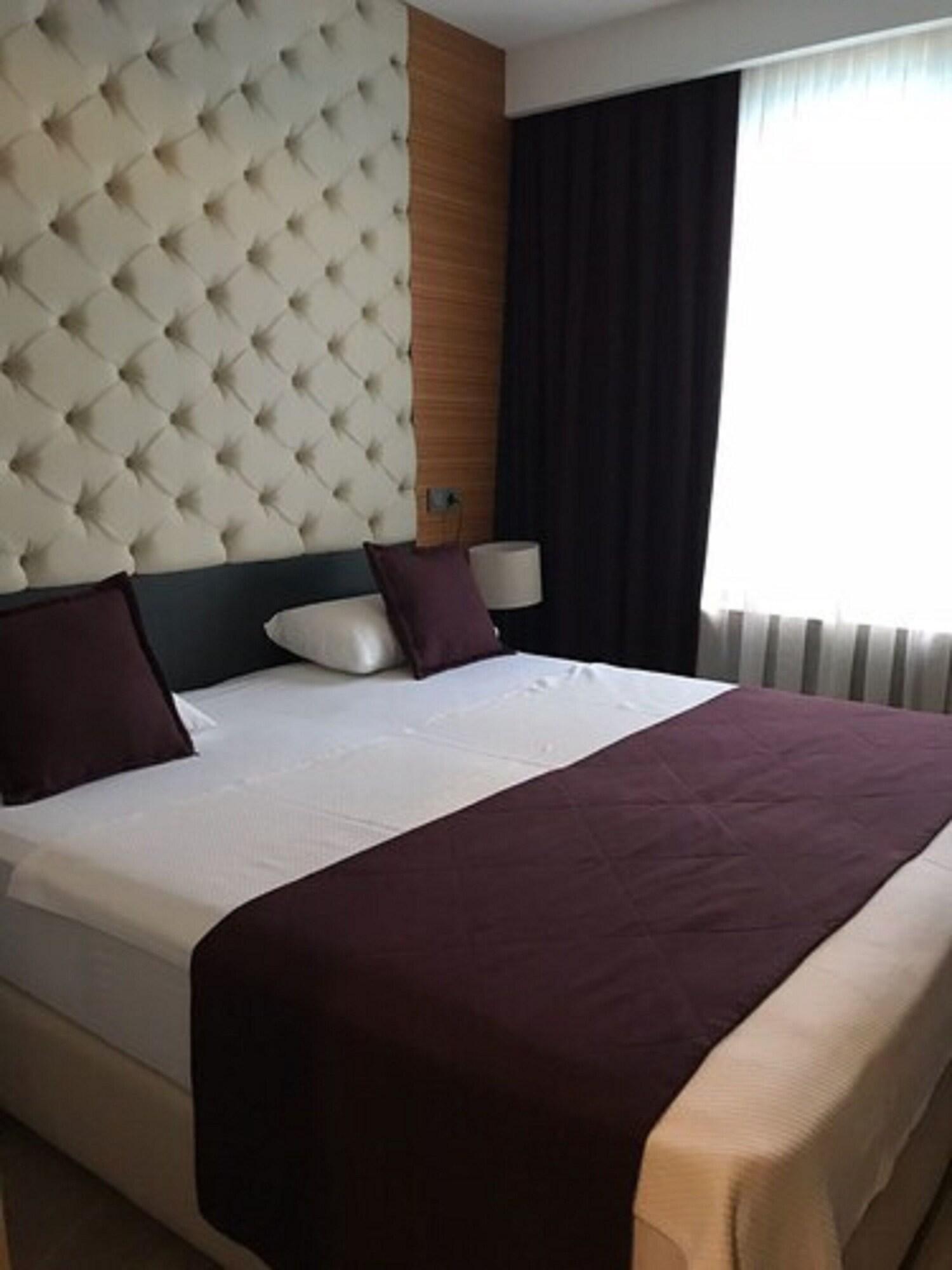 Aydinoglu Hotel อิสตันบูล ภายนอก รูปภาพ